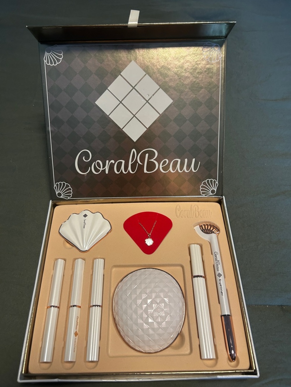 New Coral Beau Women Makeup Set ,Complete Cosmetic Kit perfect for Mother’s Day